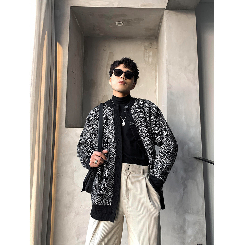 Thick Cardigan Sweater Men Loose Retro Round Neck Pin